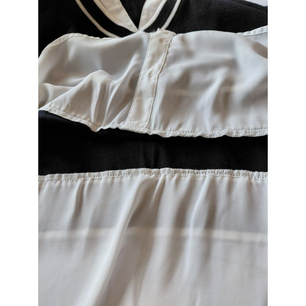 Adrianna Papell Size L Black Bishop Sleeve V-Neck Sweater White Collar and Tails - Picture 9 of 9